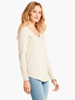 Vital V Neck Sweater PUTTY -Varley Shop ALL1195 PUT PRODUCT 02