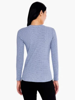 This Or That Striped Tee BLUE MULTI 8 This Or That Striped Tee BLUE MULTI -Varley Shop F231024BLTPRODUCT 03
