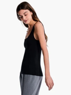 Rib Sweater Tank -Varley Shop F231106BLXPRODUCT 02