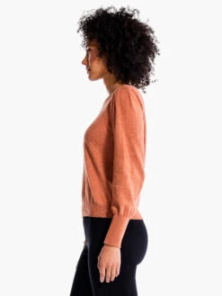 Femme Sleeve Sweater COPPER CREAM 10 Femme Sleeve Sweater COPPER CREAM -Varley Shop F231162CREPRODUCT 02