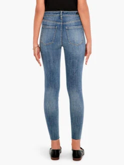 Liverpool - Abby Ankle Skinny Exposed Buttons LIGHT WASH -Varley Shop LM2600CH1LWSPRODUCT 04