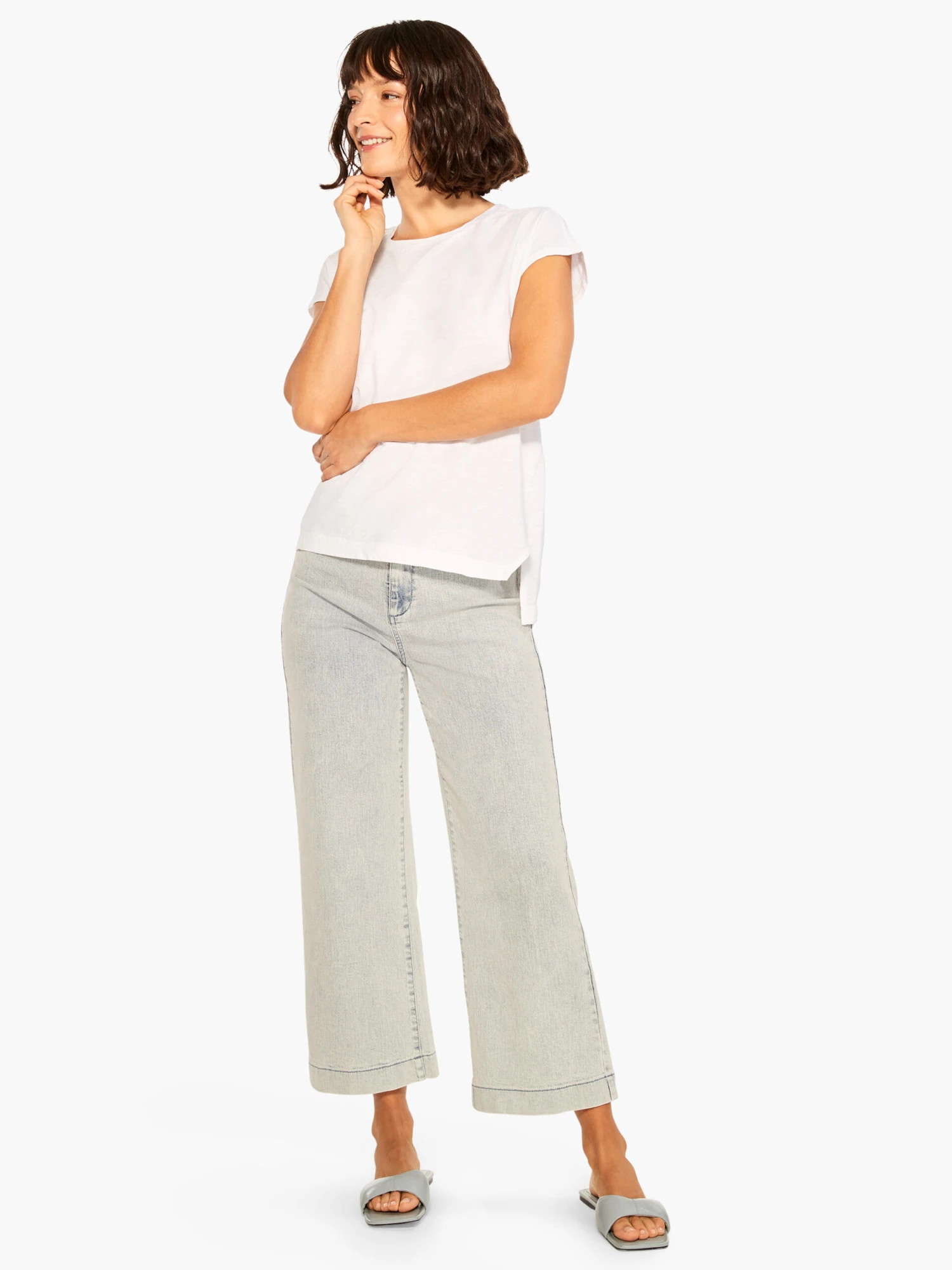 NZT Short Sleeve Crew Asymmetrical Tee PAPER WHITE 6 NZT Short Sleeve Crew Asymmetrical Tee PAPER WHITE - Image 4